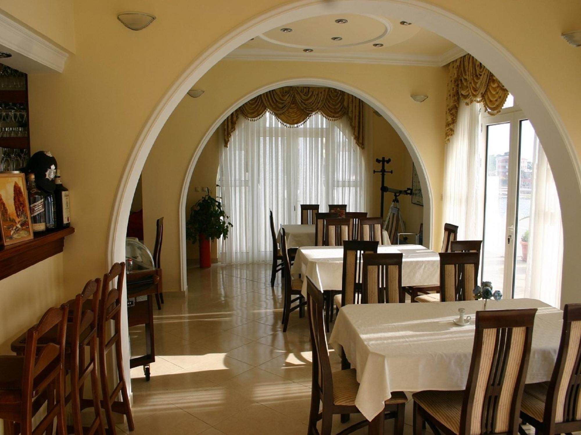 Apartments & Rooms Elite Dobra Voda Bagian luar foto